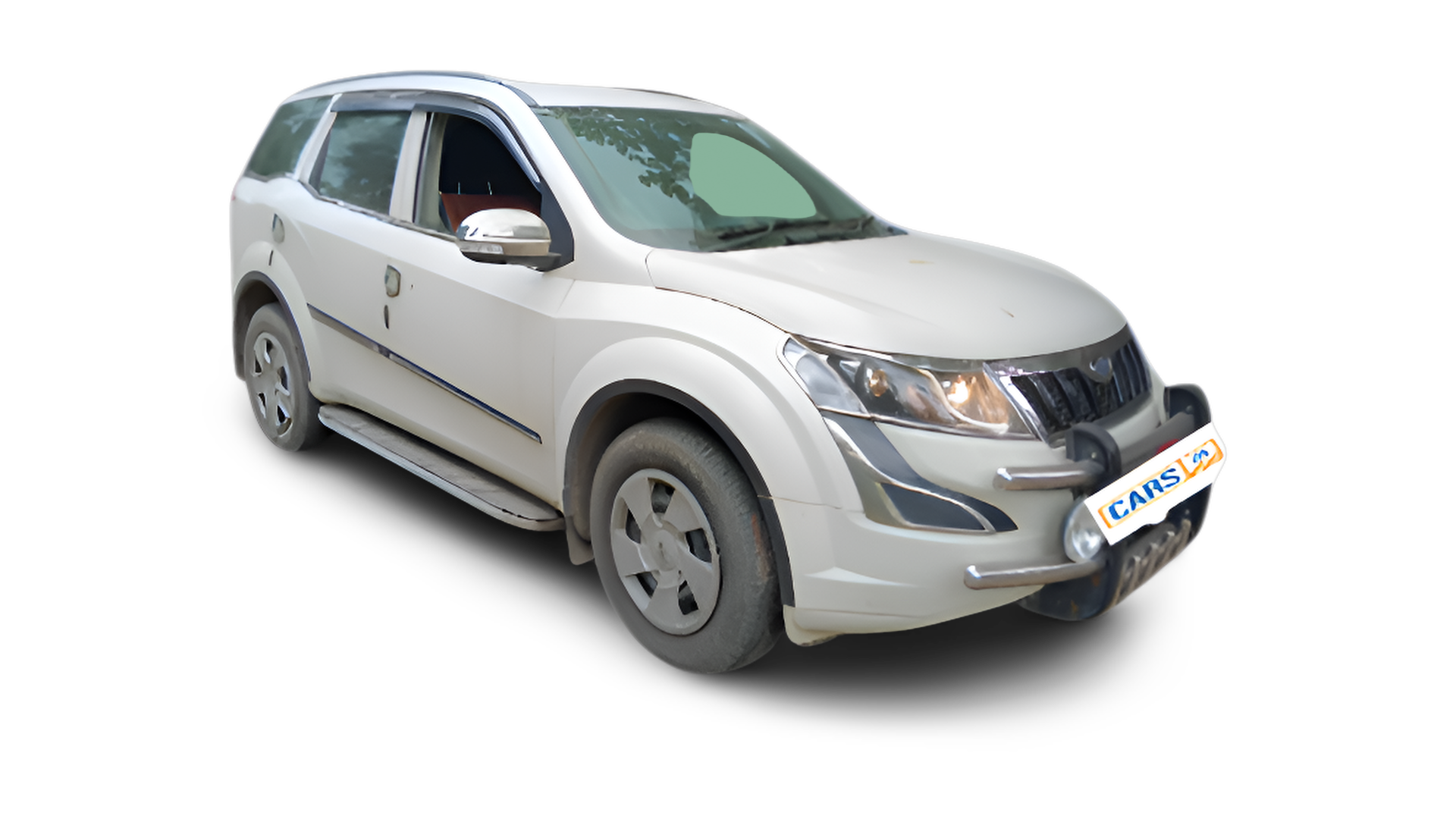 Mahindra XUV500-img